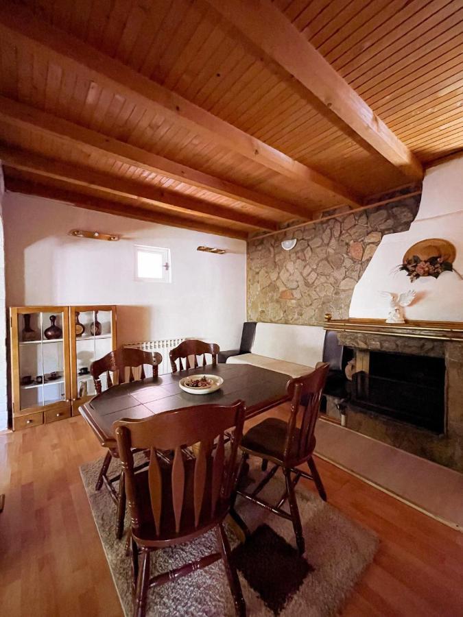 Adella Apartamento Saraievo Exterior foto