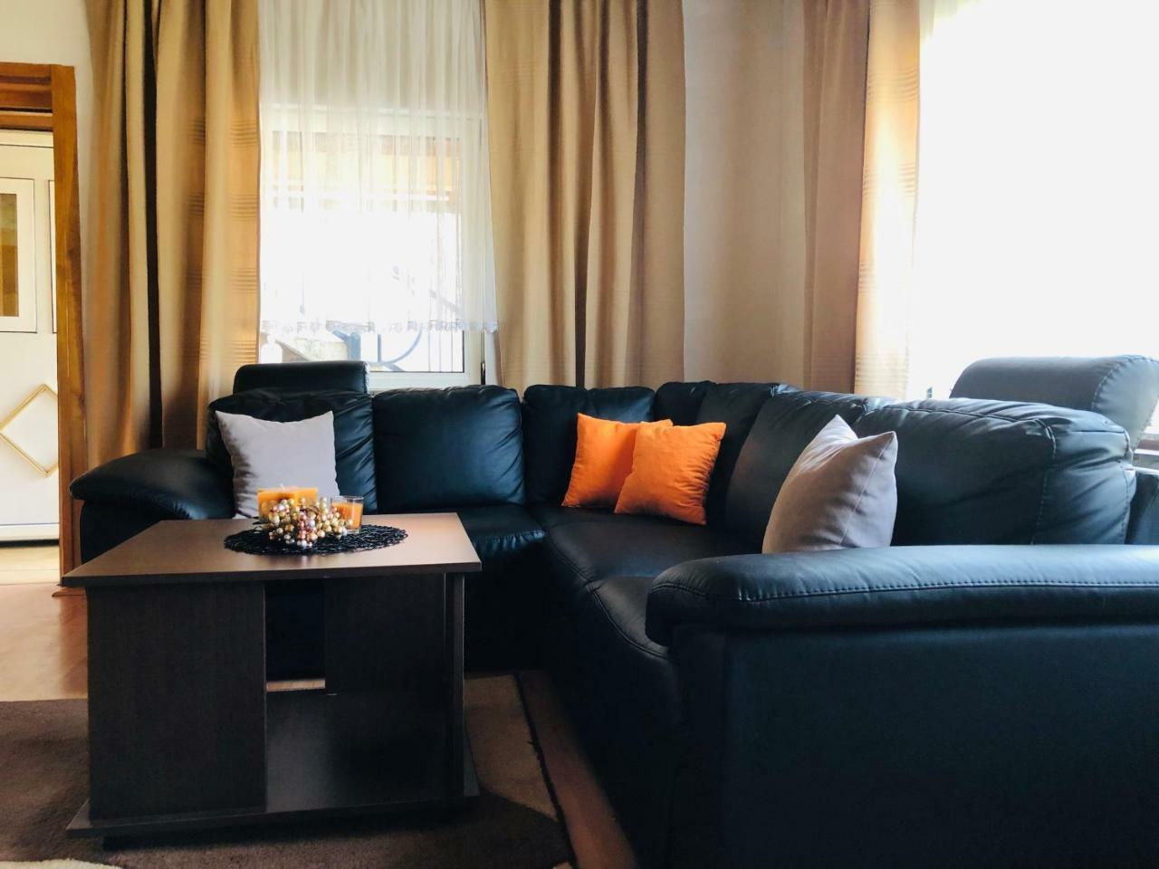 Adella Apartamento Saraievo Exterior foto