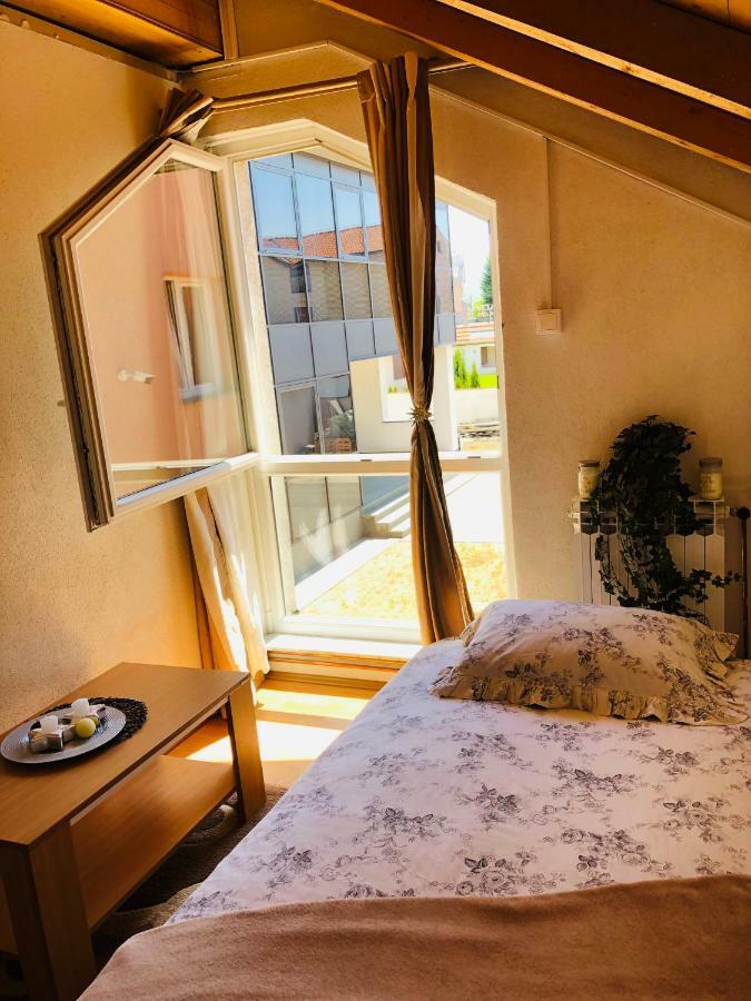 Adella Apartamento Saraievo Exterior foto